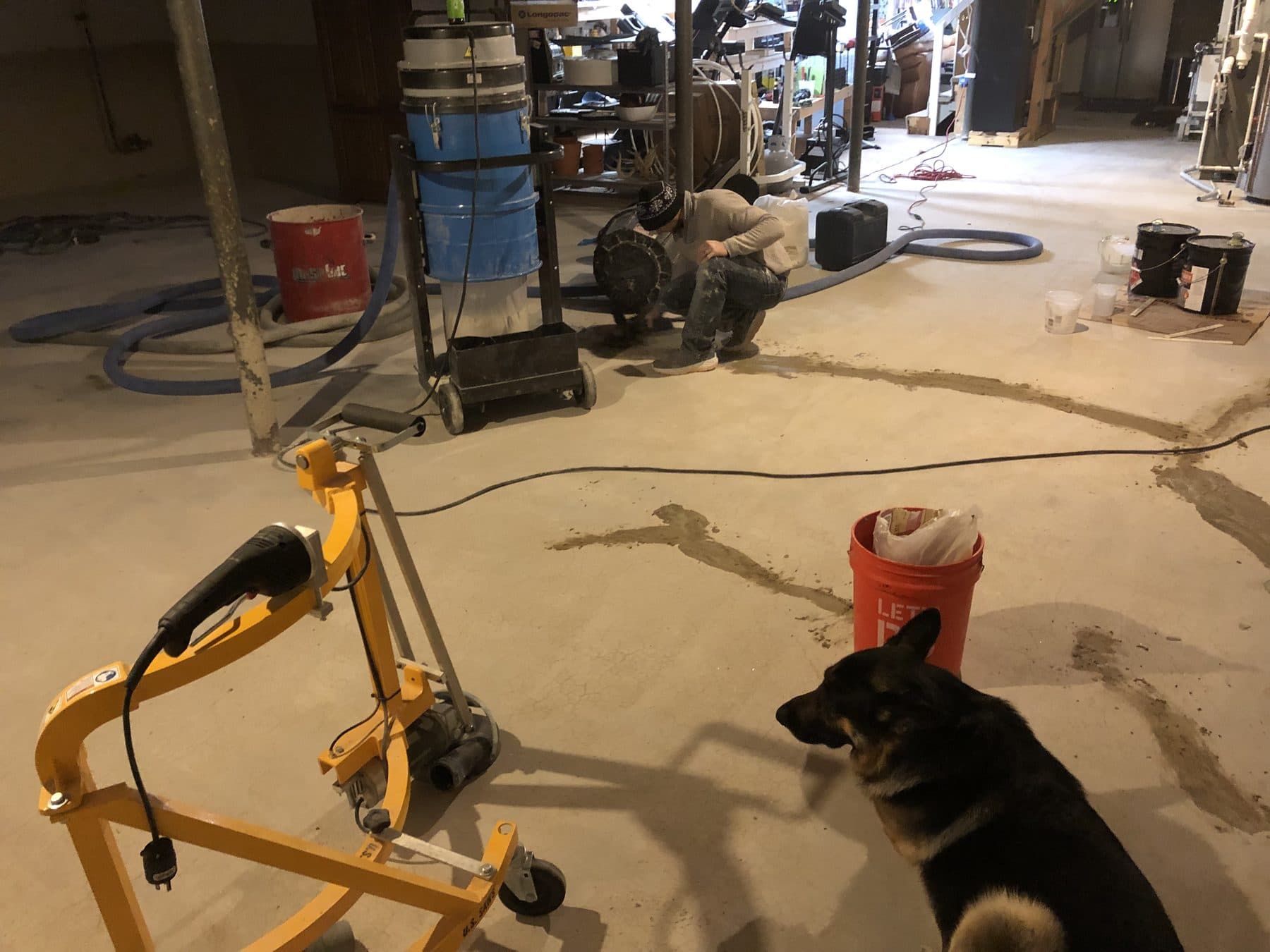 Dust-Controlled Basement Grinding